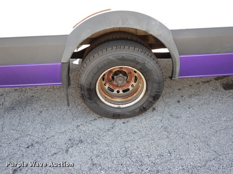 image for item HJ9619 2007 Dodge Sprinter 3500  shuttle bus