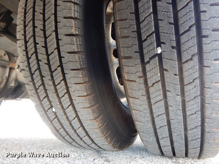 image for item HJ9619 2007 Dodge Sprinter 3500  shuttle bus