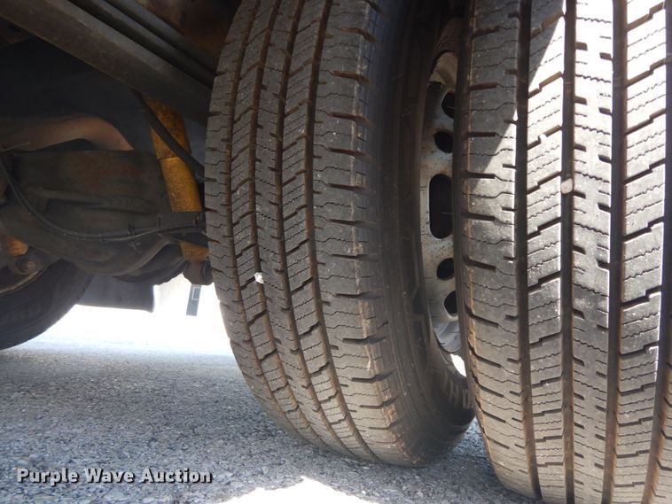 image for item HJ9619 2007 Dodge Sprinter 3500  shuttle bus