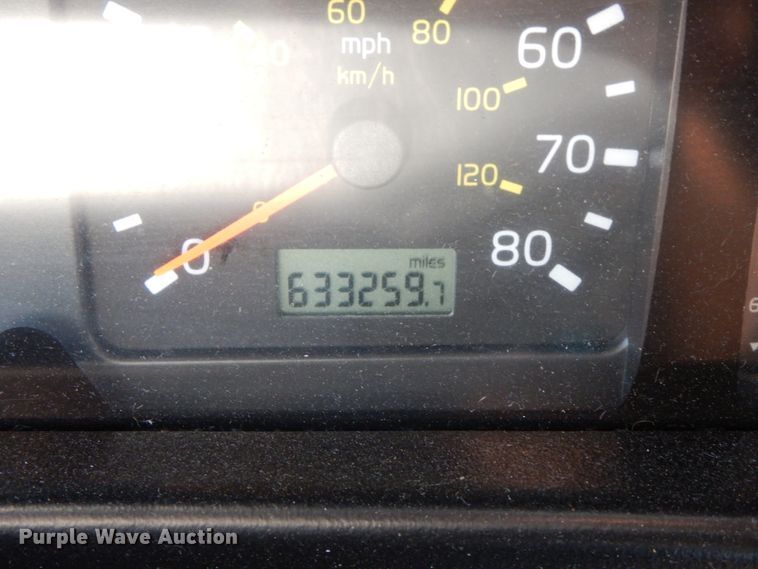 image for item HJ9622 2000 Prevost H3-45  coach bus