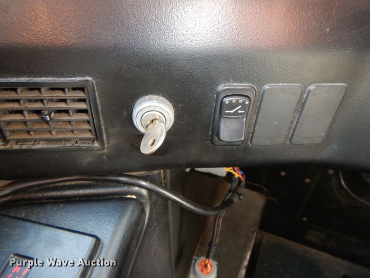 image for item HJ9622 2000 Prevost H3-45  coach bus