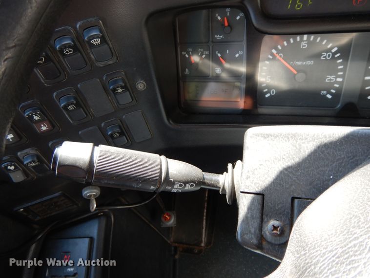 image for item HJ9622 2000 Prevost H3-45  coach bus