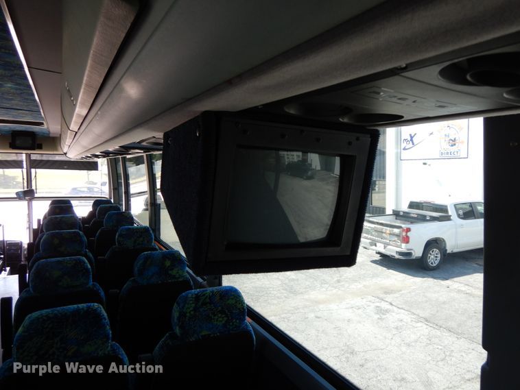 image for item HJ9622 2000 Prevost H3-45  coach bus