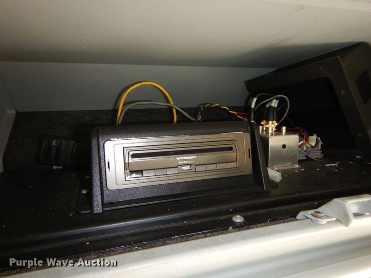 image for item HJ9622 2000 Prevost H3-45  coach bus