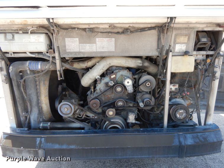 image for item HJ9622 2000 Prevost H3-45  coach bus