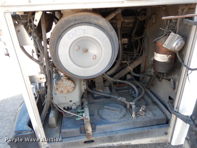 image for item HJ9622 2000 Prevost H3-45  coach bus