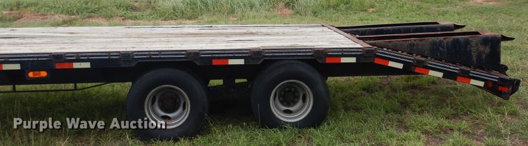 image for item HO9913 2002 Big Tex 22GN-24 equipment trailer