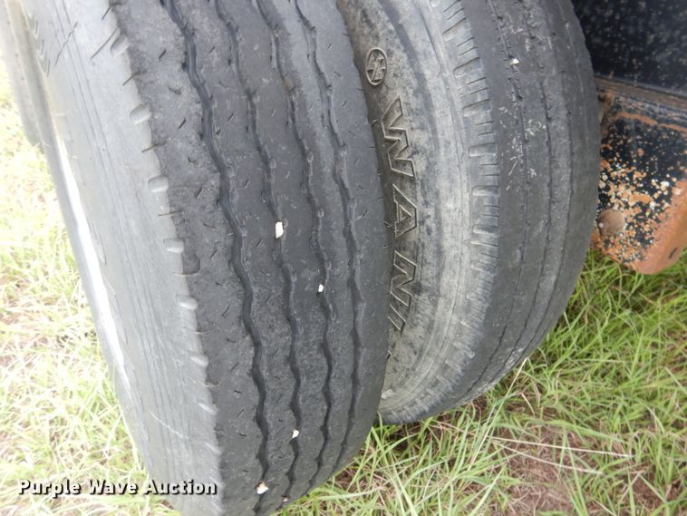 image for item HO9913 2002 Big Tex 22GN-24 equipment trailer