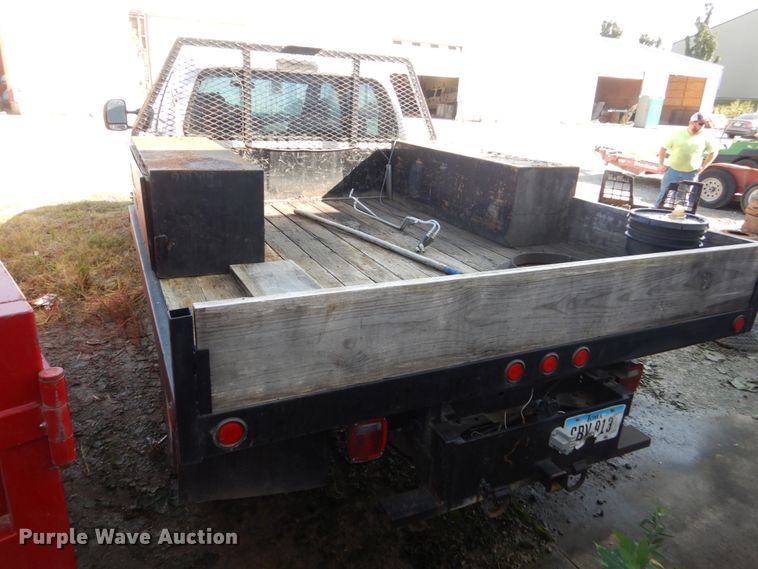 image for item HP9806 2005 Ford F450 Super Duty  flatbed truck