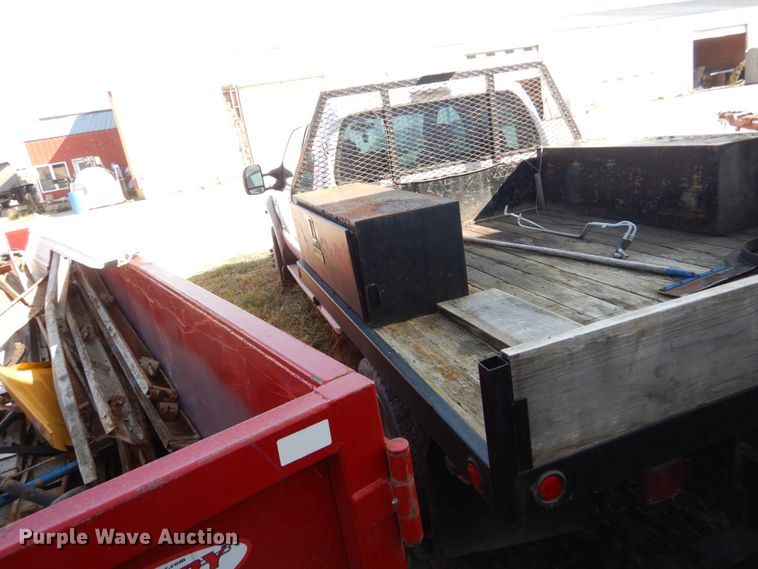 image for item HP9806 2005 Ford F450 Super Duty  flatbed truck