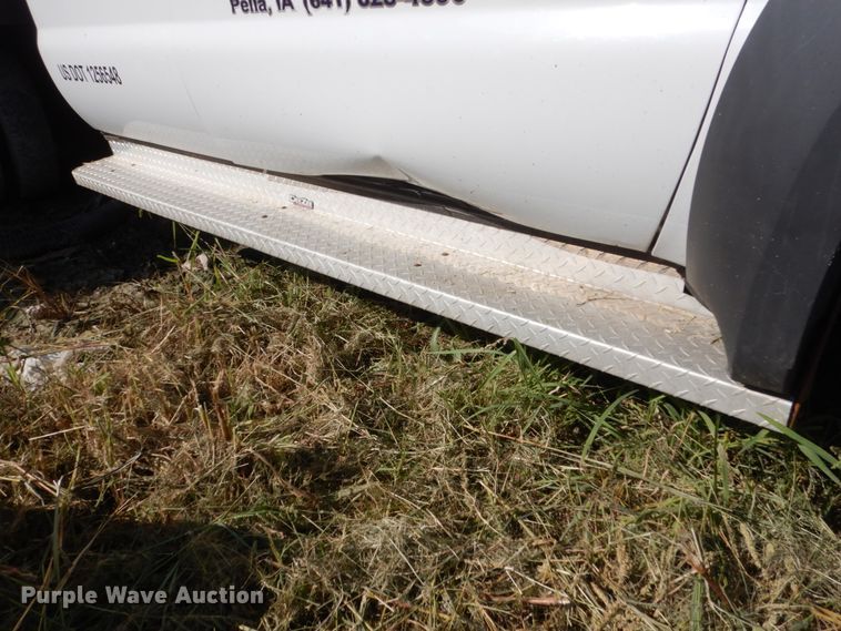 image for item HP9806 2005 Ford F450 Super Duty  flatbed truck