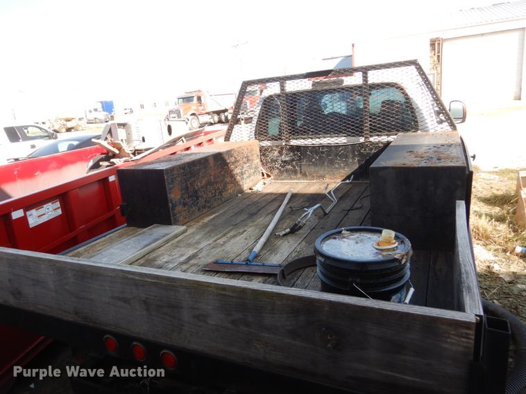 image for item HP9806 2005 Ford F450 Super Duty  flatbed truck
