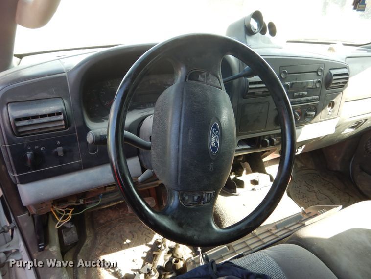 image for item HP9806 2005 Ford F450 Super Duty  flatbed truck