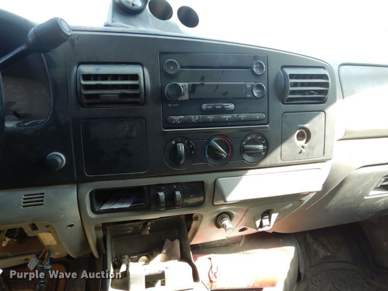 image for item HP9806 2005 Ford F450 Super Duty  flatbed truck