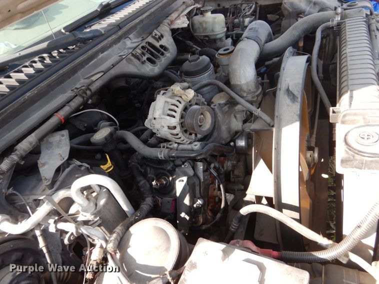 image for item HP9806 2005 Ford F450 Super Duty  flatbed truck