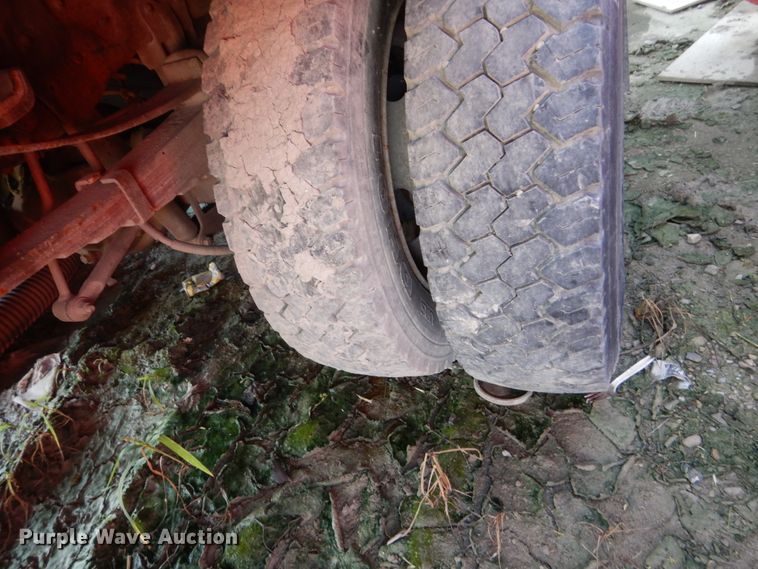 image for item HP9806 2005 Ford F450 Super Duty  flatbed truck