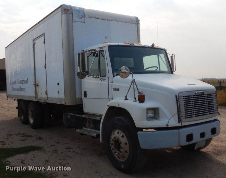 image for item HP9874 2002 Freightliner FL80  box truck