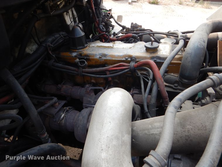 image for item HP9874 2002 Freightliner FL80  box truck