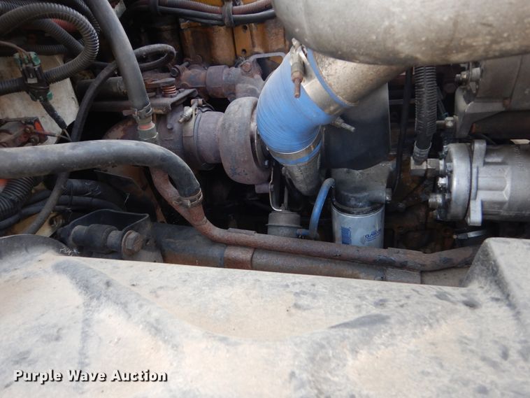 image for item HP9874 2002 Freightliner FL80  box truck