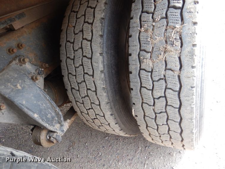 image for item HP9874 2002 Freightliner FL80  box truck