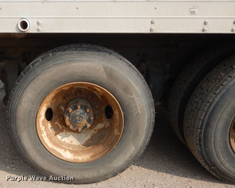 image for item HP9874 2002 Freightliner FL80  box truck