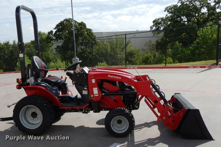 image for item HR9567 2016 Mahindra eMax 22L  MFWD tractor