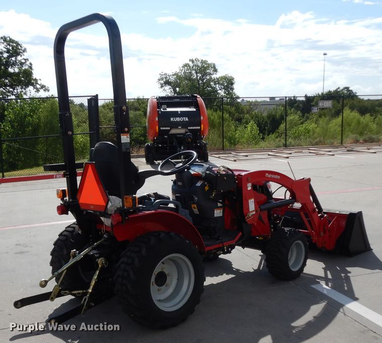 image for item HR9567 2016 Mahindra eMax 22L  MFWD tractor