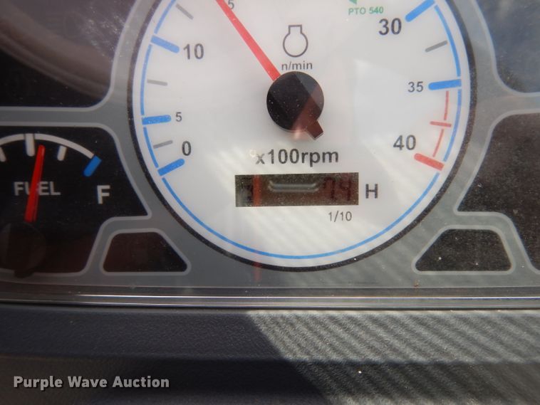 image for item HR9567 2016 Mahindra eMax 22L  MFWD tractor