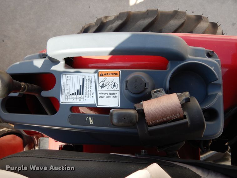 image for item HR9567 2016 Mahindra eMax 22L  MFWD tractor