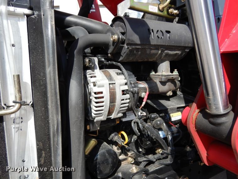 image for item HR9567 2016 Mahindra eMax 22L  MFWD tractor