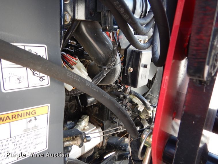 image for item HR9567 2016 Mahindra eMax 22L  MFWD tractor