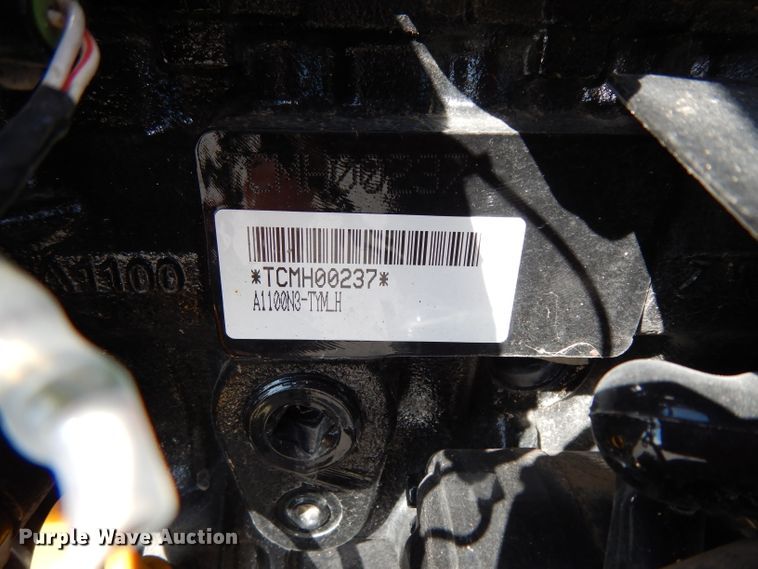 image for item HR9567 2016 Mahindra eMax 22L  MFWD tractor