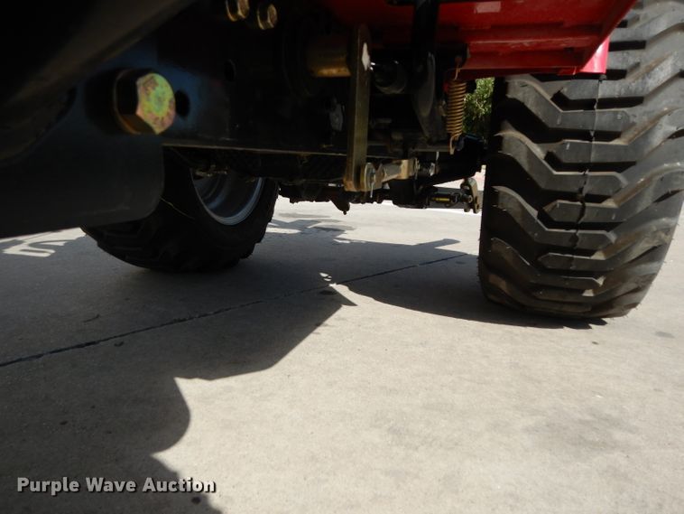 image for item HR9567 2016 Mahindra eMax 22L  MFWD tractor