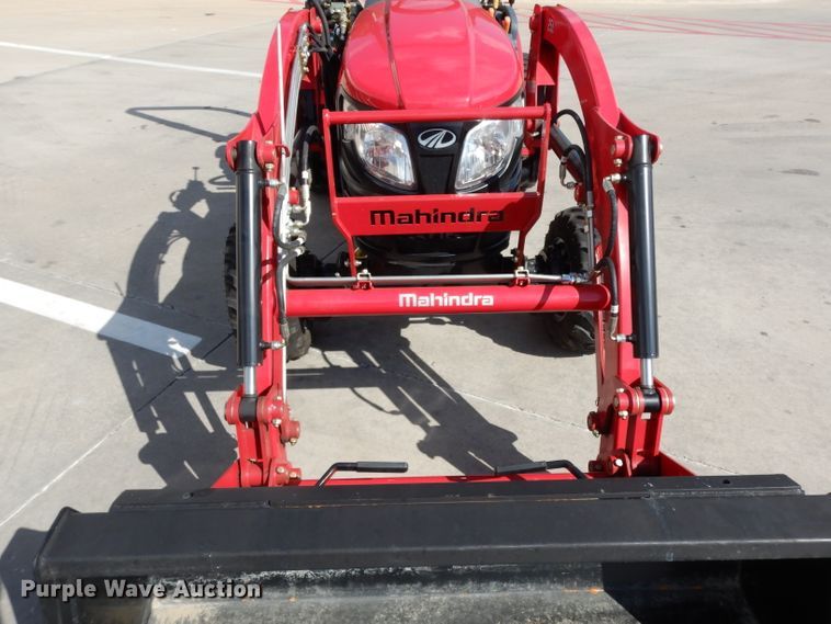 image for item HR9567 2016 Mahindra eMax 22L  MFWD tractor