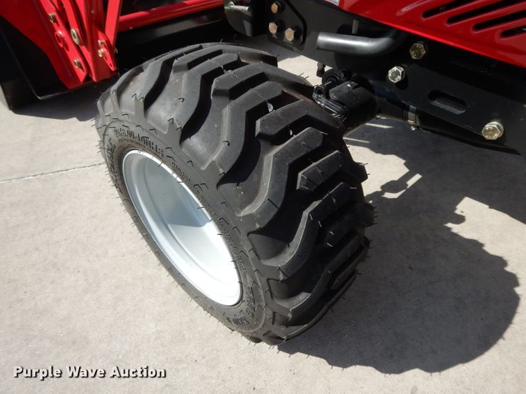 image for item HR9567 2016 Mahindra eMax 22L  MFWD tractor