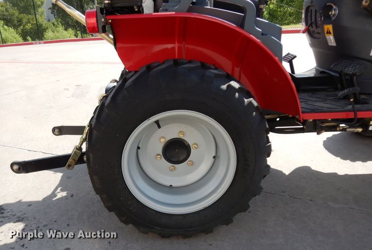 2016 Mahindra eMax 22L MFWD tractor in Grapevine, TX | Item HR9567 sold