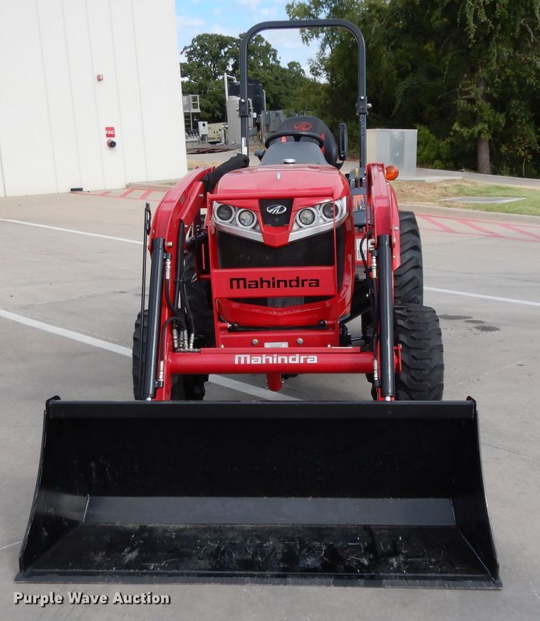 image for item HR9568 2019 Mahindra 1635H  MFWD tractor