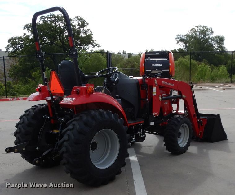 image for item HR9568 2019 Mahindra 1635H  MFWD tractor