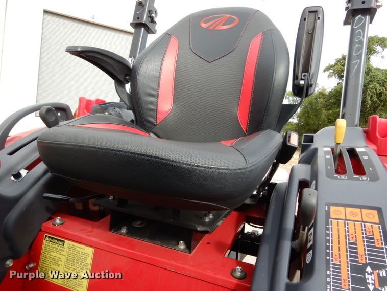 image for item HR9568 2019 Mahindra 1635H  MFWD tractor