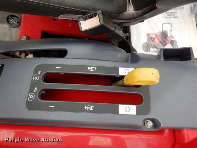 image for item HR9568 2019 Mahindra 1635H  MFWD tractor