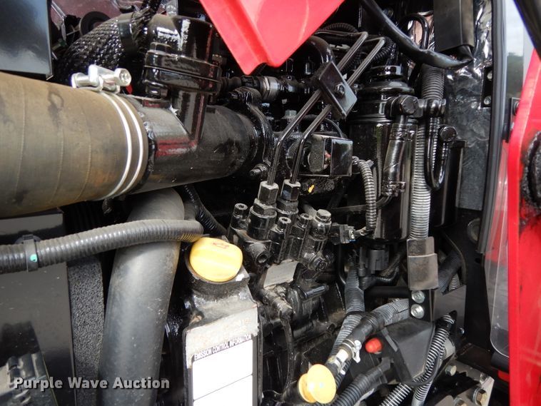 image for item HR9568 2019 Mahindra 1635H  MFWD tractor