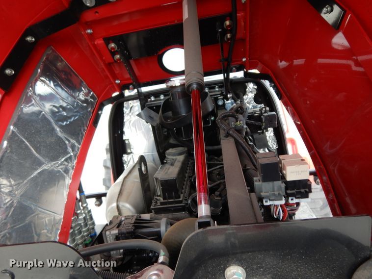 image for item HR9568 2019 Mahindra 1635H  MFWD tractor