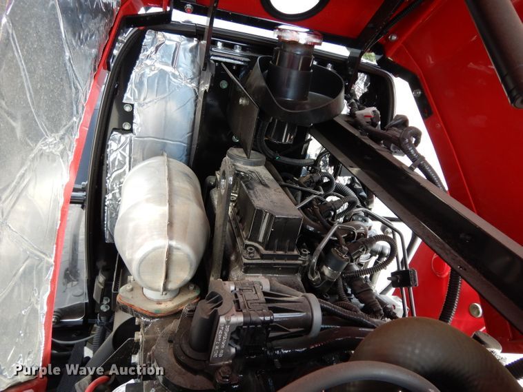 image for item HR9568 2019 Mahindra 1635H  MFWD tractor