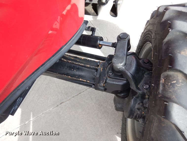 image for item HR9568 2019 Mahindra 1635H  MFWD tractor