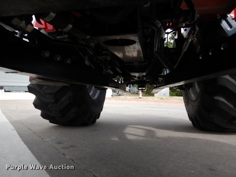 image for item HR9568 2019 Mahindra 1635H  MFWD tractor