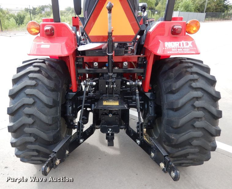 image for item HR9568 2019 Mahindra 1635H  MFWD tractor