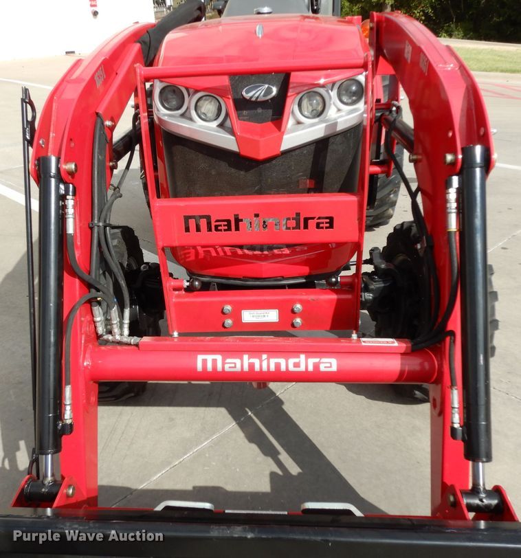 image for item HR9568 2019 Mahindra 1635H  MFWD tractor