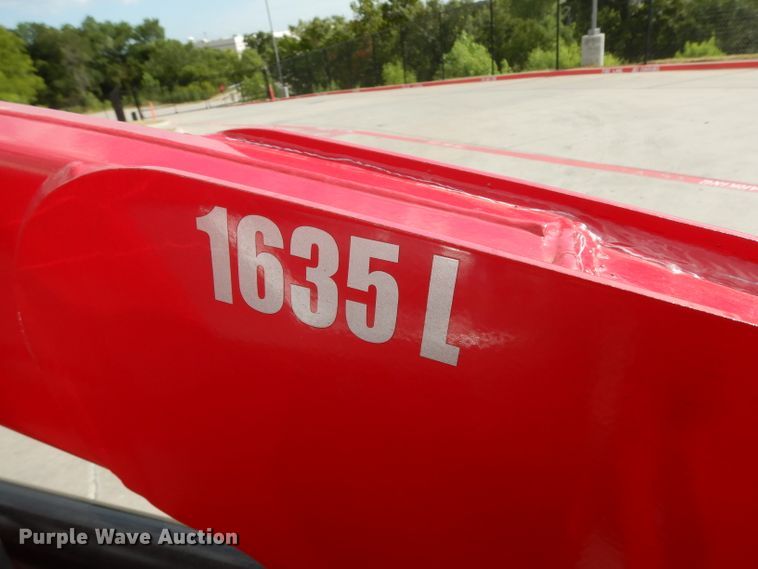 image for item HR9568 2019 Mahindra 1635H  MFWD tractor