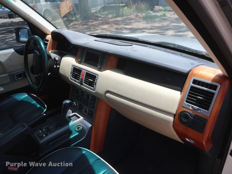 image for item HT9549 2004 Land Rover Range Rover  SUV