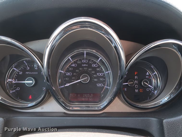 image for item HT9551 2010 Lincoln MKT  SUV